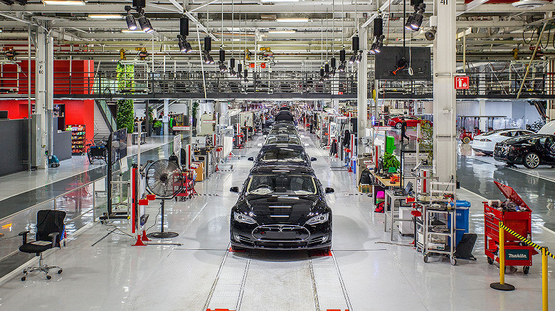 Tesla пришлось приостановить Gigafactory 3
