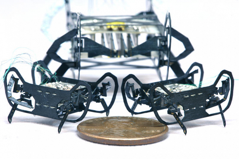 В Гарвардском университете создан робот-таракан следующего поколения