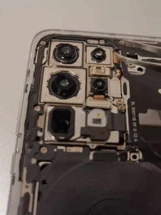 Смотрим на внутренности камеры первого в мире смартфона с 10-кратным оптическим зумом. Huawei P40 Pro+ готовится к выходу в Европе