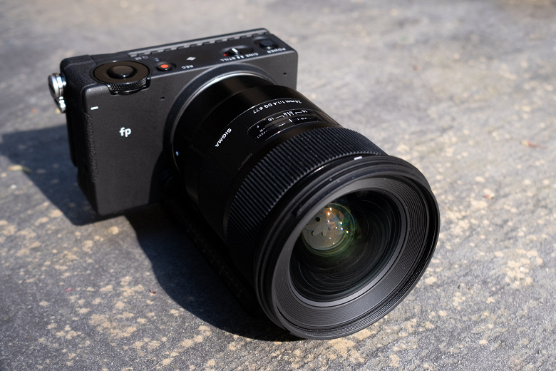 Камеры Sigma fp научились выводить видео 4K в формате Raw на внешние рекордеры
