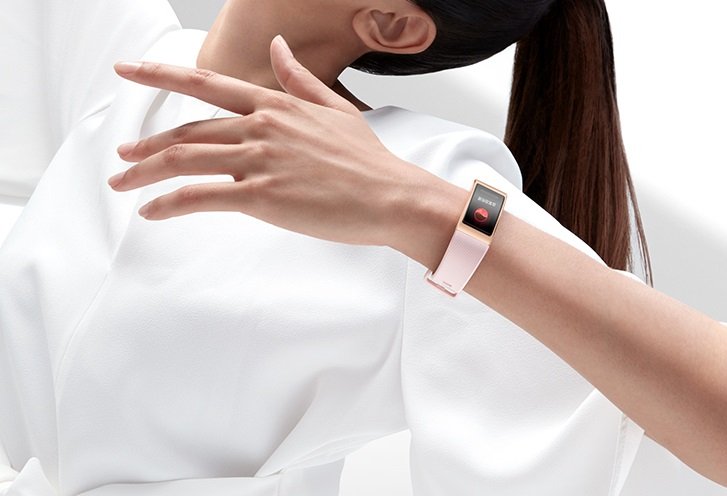 Huawei готовит умные часы и браслет на смену Huawei Band 4 Pro