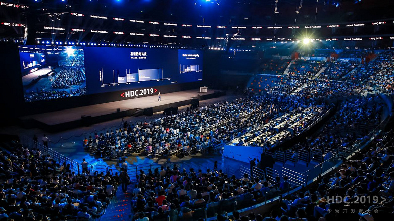 Число пользователей мобильных устройств Huawei и Honor достигло 700 миллионов