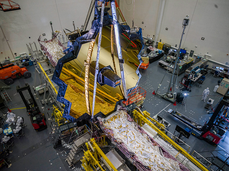 NASA снова переносит запуск космического телескопа Джеймса Уэбба