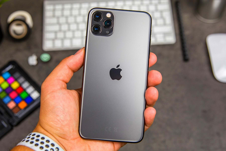 iPhone 12 получит крутую камеру, но выйдет только в ноябре