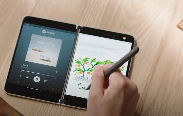 Microsoft полчаса показывает, насколько необычен её 1400-долларовый смартфон Surface Duo