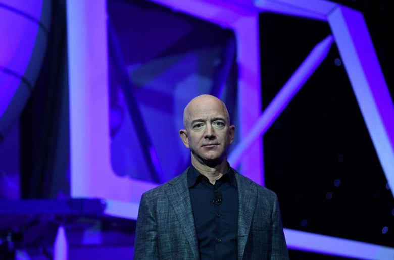 Самый богатый человек в мире продал акции Amazon на сумму 3,1 миллиарда долларов
