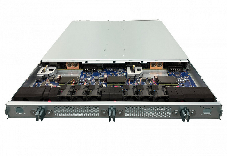 Система Penguin Computing TundraAP позволяет набрать в одной стойке 7616 ядер, используя процессоры Intel Xeon Platinum 
