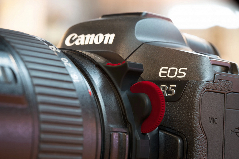 Breakthrough предлагает переходник для объективов Canon EF-RF с возможностью установки фильтра