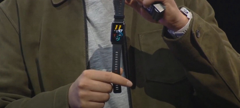 Honor Watch ES — почти как Apple Watch, но всего за 100 евро. Умные часы выделяются прямоугольным экраном