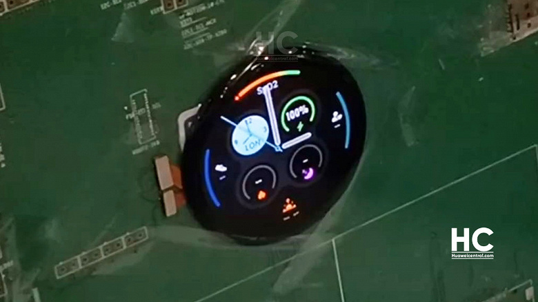 Умные часы Huawei на основе HarmonyOS на живом видео