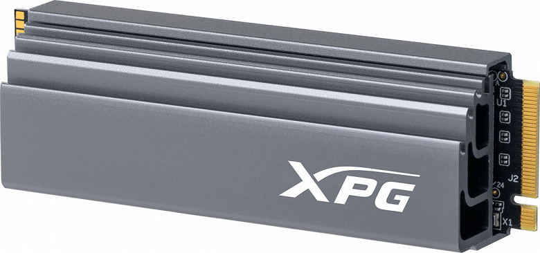 Твердотельный накопитель XPG Gammix S70 оснащен интерфейсом PCIe Gen4 x4 и внушительным теплораспределителем