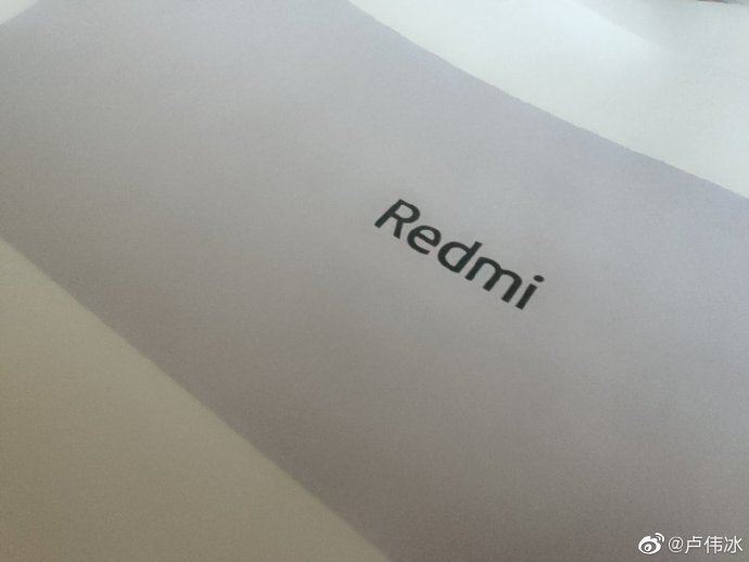 Redmi хочет достойно ответить Apple на выпуск iPhone 12 mini