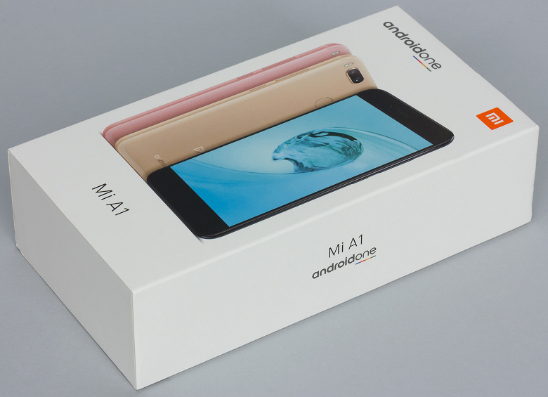 Официальный срок жизни Xiaomi Mi A1 подошёл к концу, но фанаты не готовы расстаться с легендой