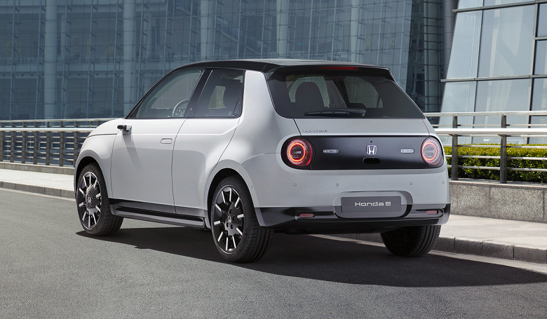 Honda откажется от бензиновых автомобилей уже в 2022 году