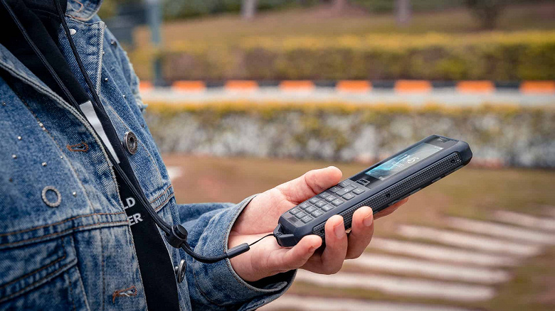 Представлен неубиваемый телефон Ulefone Armor Mini 2 с 2,4-дюймовым экраном и кнопками