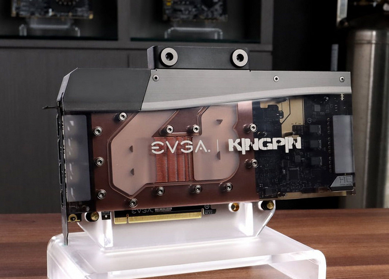 Компания EVGA показала видеокарту GeForce RTX 3090 Kingpin Hydro Copper