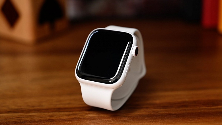 Apple бесплатно отремонтирует Apple Watch, которые не заряжаются
