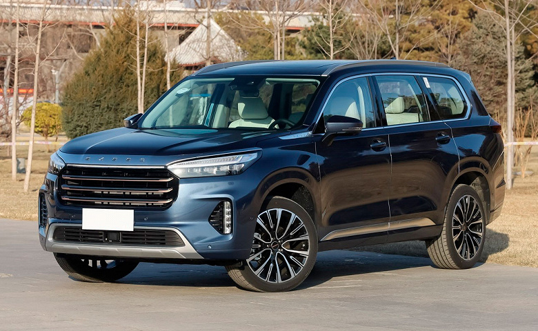 Luxury and President – Russian configurations of the premium Chinese crossover Chery Exeed VX
