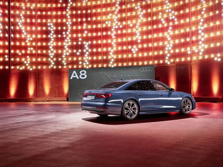 Introduced new Audi A8 with state-of-the-art technology and acceleration from 0 to 100 km / h in 3.8 seconds