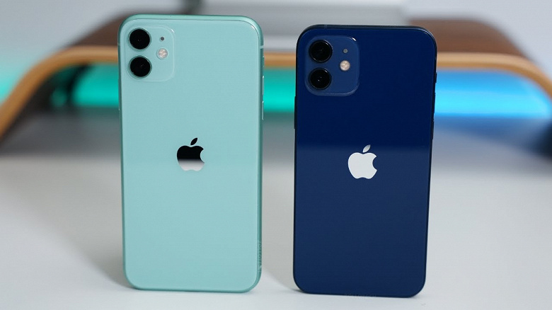 В России резко вырос спрос на iPhone 12 и iPhone 11, розничные магазины предлагают ждать iPhone 13 Pro Max до восьми недель