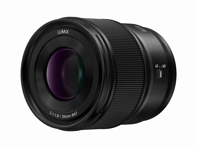 Panasonic Lumix S 35mm F1.8 (S-S35) lens introduced