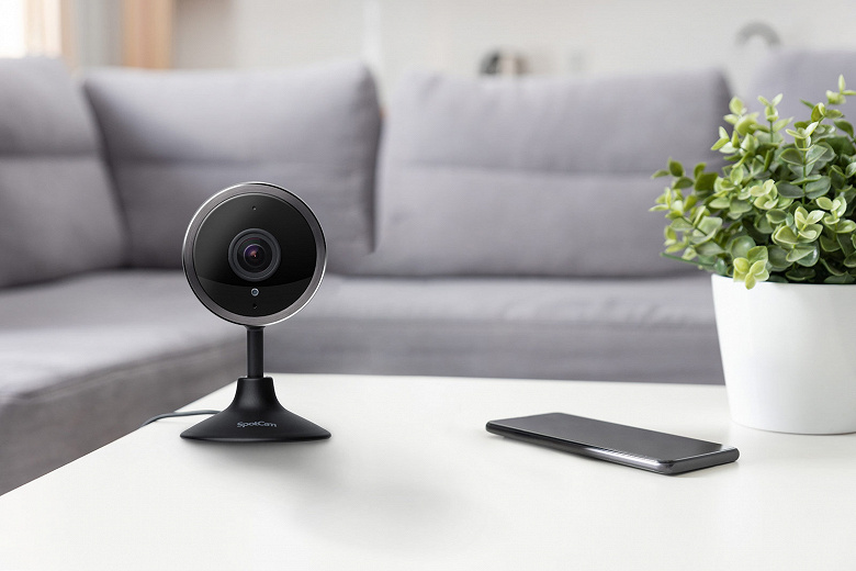 The SpotCam Pano 2 CCTV camera uses artificial intelligence and cloud computing technologies