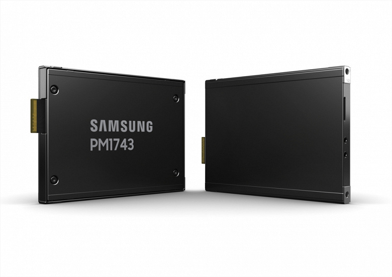 Up to 13GB / s read speed and up to 2.5M IOPS performance.  Samsung spoke about SSD PM1743