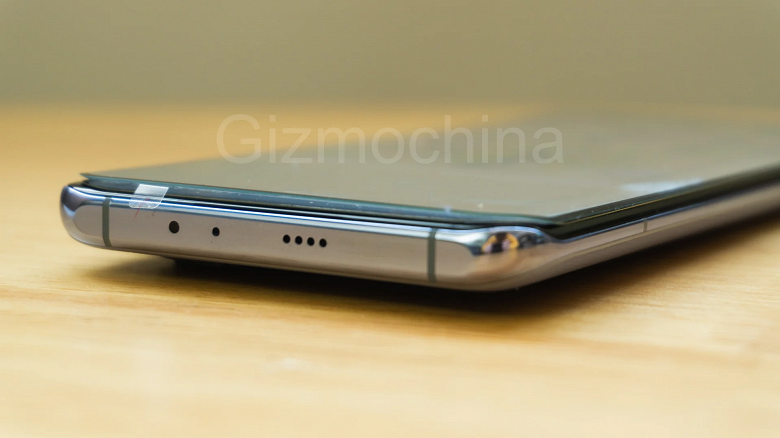 Чем Xiaomi 12 Pro отличается от Xiaomi Mi 11. Появились новые фотографии защитного стекла