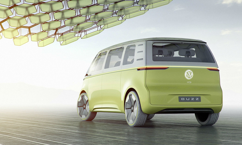 Новый «хиппимобиль» Volkswagen будет достаточно дорогим. ID.Buzz ожидается в 2023 году