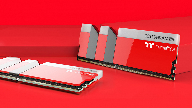 Подсветкой модулей памяти в комплектах Thermaltake ToughRAM RGB Metallic Gold и Racing Red можно управлять с помощью виртуального помощника Amazon Alexa