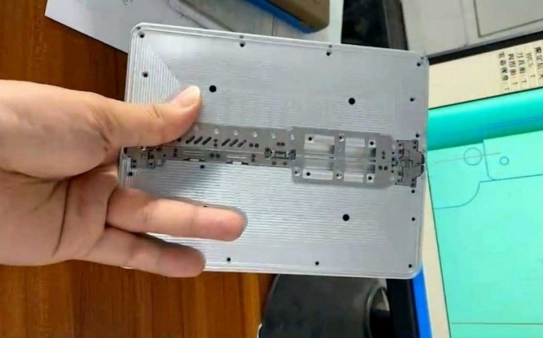 Вопросов по конструкции первого гибкого Xiaomi Mi Mix не осталось: появились новые фото смартфона