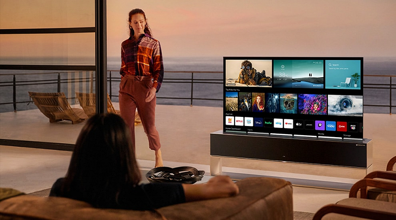 Старт продаж уникального сворачивающегося телевизора LG Signature OLED TV R во всём мире, включая Россию