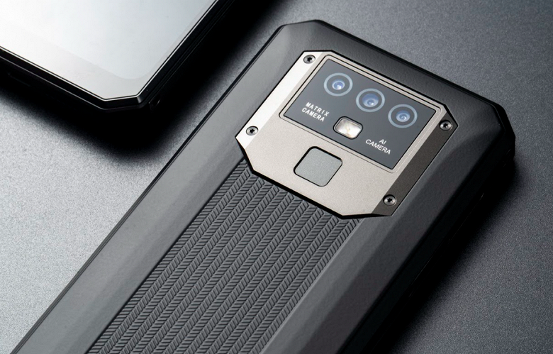 Представлен 90-долларовый неубиваемый смартфон с NFC, аккумулятором на 10 000 мА•ч и возможностью зарядки других устройств. Oukitel K15 Plus доступен со скидкой для самых быстрых
