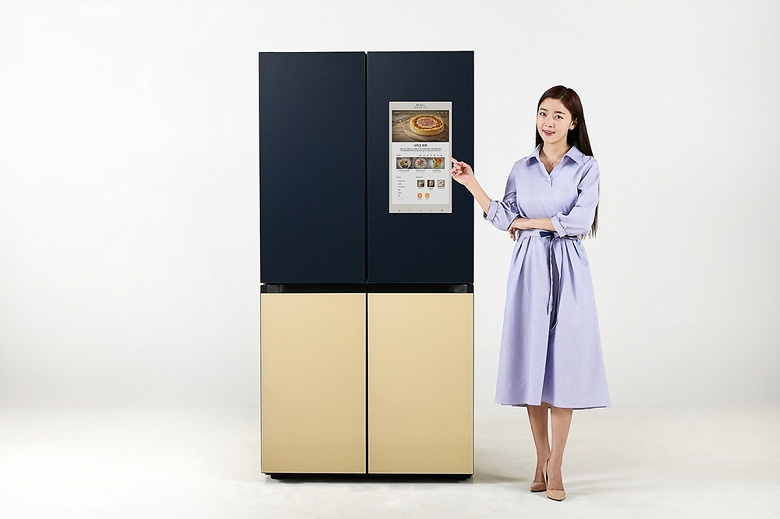 Представлен четырёхдверный холодильник с умным экраном Samsung Bespoke с функциями Family Hub