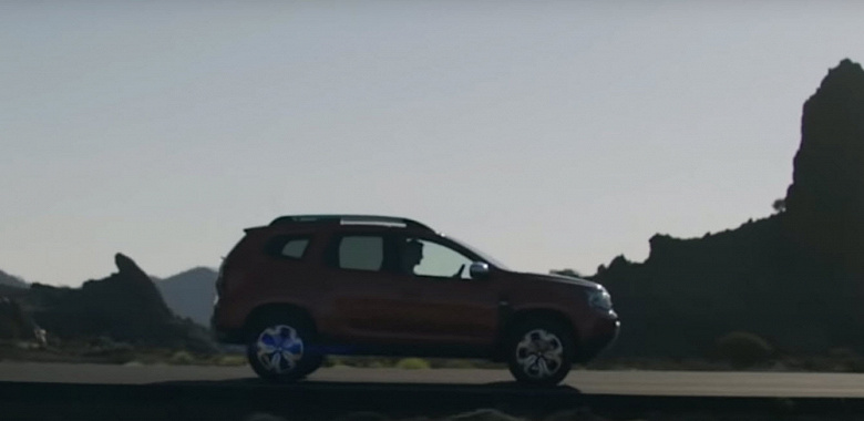 Совершенно новый Duster 2022 с поддержкой Apple CarPlay и Android Auto и новый логотип Dacia показали в видеоролике