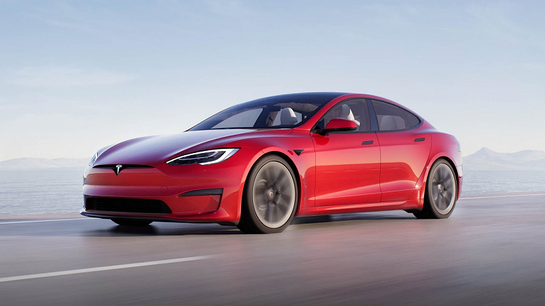 Tesla to Compensate Model S Owners for Temporarily Reducing Maximum Battery Voltage