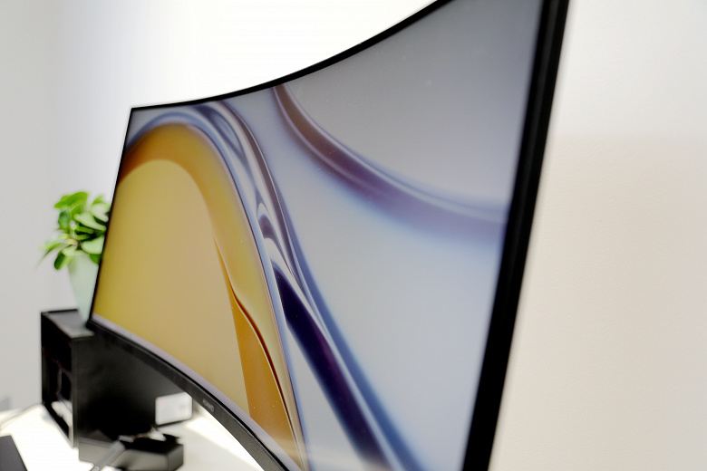 Старт продаж мониторов Huawei MateView и Huawei MateView GT в России: сроки и цены