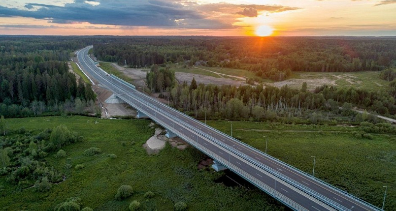 В 2023 году на трассе М-11 (Москва-Санкт-Петербург) пройдут гонки беспилотных грузовиков