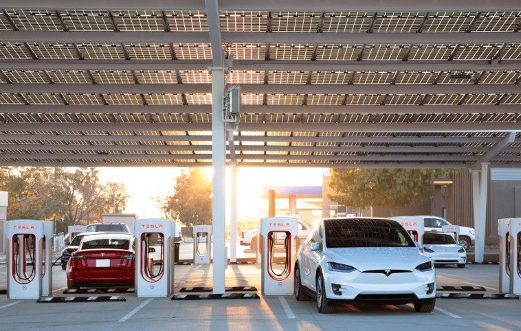 Tesla’s EV & Solar Referral Programs Closed