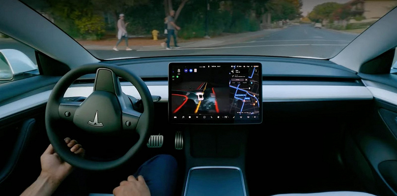 Полный автопилот Tesla впервые испытали на дорогах Киева