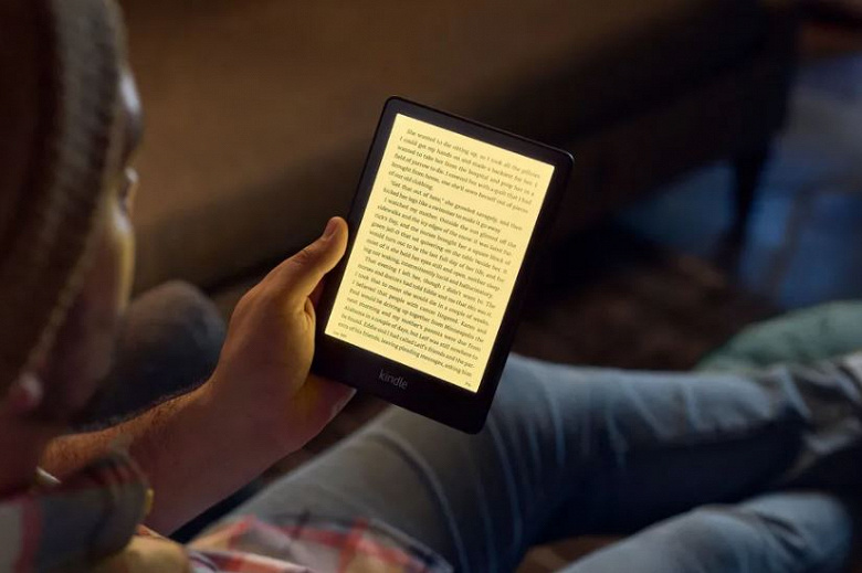 6.8-inch screen, 70 days of battery life and wireless charging.  Amazon unveils new e-books Kindle Paperwhite and Paperwhite Signature Edition