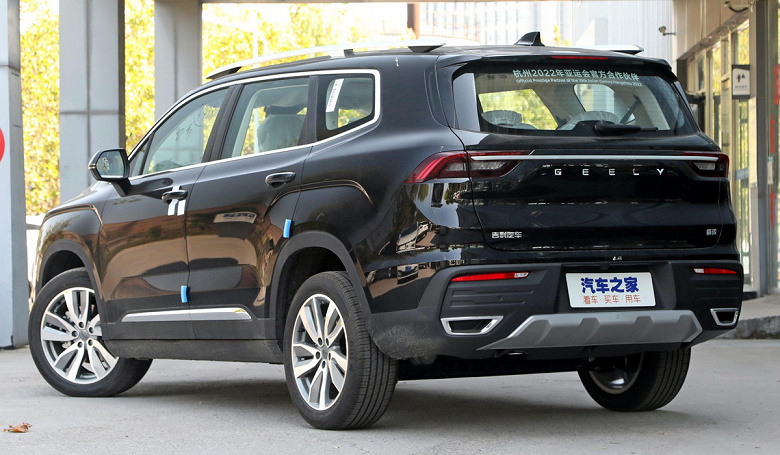 Stylish seven-seater crossover for $ 17,000: Geely Haoyue restyled version already went on sale in China