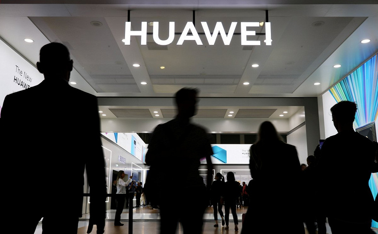 Huawei не собирается сдаваться после удара США. Компания создала сразу четыре новых подразделения для диверсификации бизнеса
