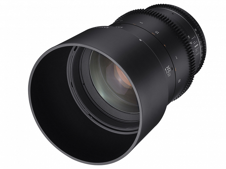 Samyang VDSLR 135mm T2.2 lens updated