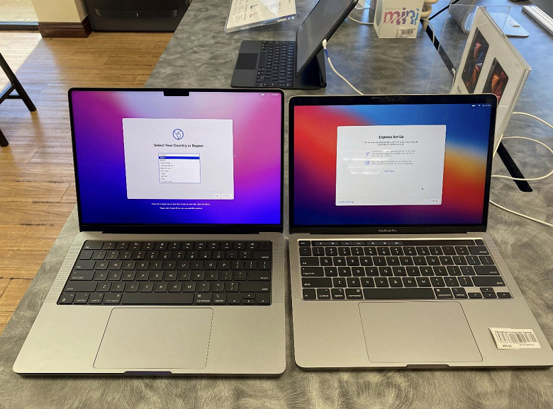 What does the “bangs” of an Apple laptop look like in reality: the first live photos and videos of the new MacBook Pros began to appear on the network