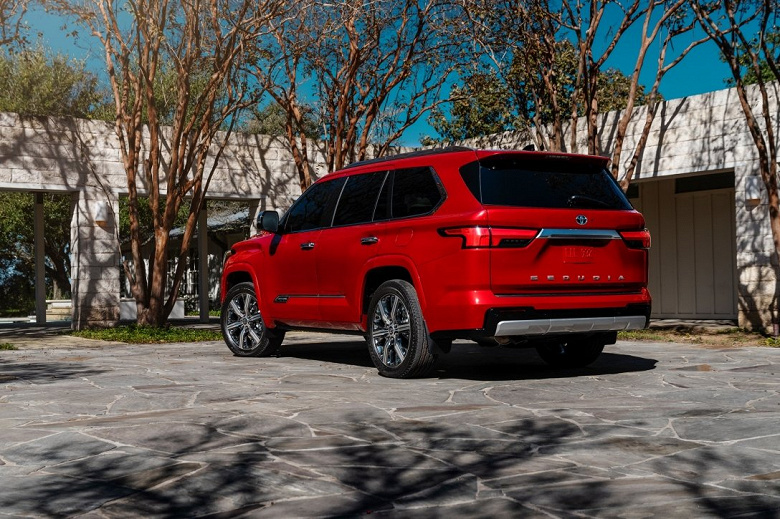 Представлена совершенно новая Toyota Sequoia. Огромный рамный внедорожник теперь будет только гибридом