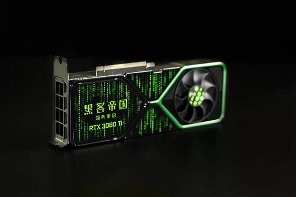 Nvidia представила специальную версию GeForce RTX 3080 Ti «Матрица: Воскрешение». Она кому-то достанется бесплатно