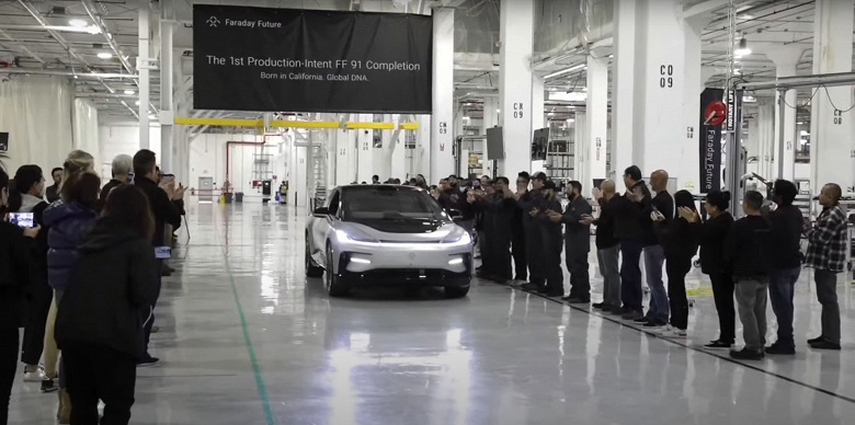 Presented serial electric car Faraday Future FF 91 with 11 screens and acceleration to “hundreds” in 2.39 s