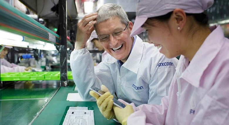 Всем на сборку! Крупнейший завод Foxconn набирает на производство iPhone сельских жителей и мелких чиновников
