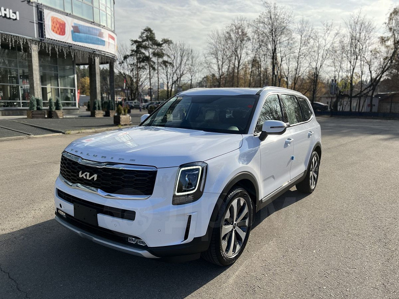 Sales of the new Kia Telluride began in Russia. The price is already known
